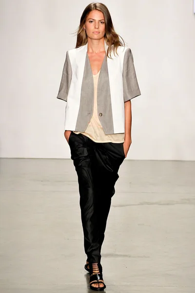 Look 5